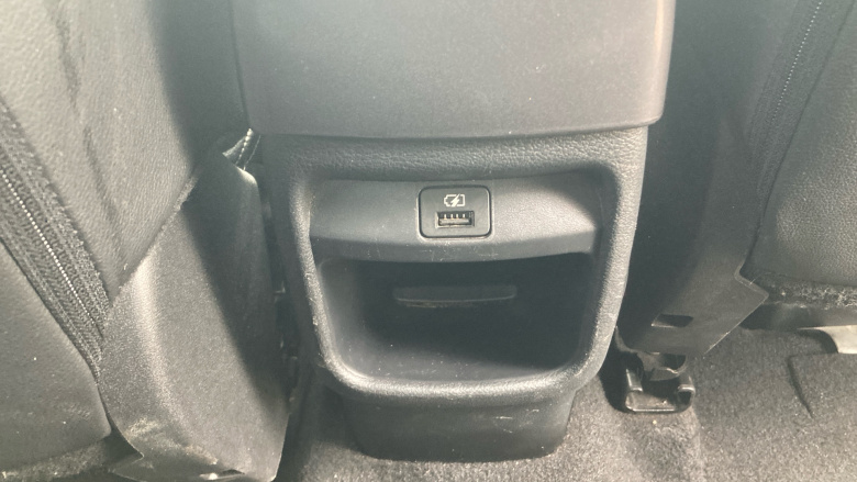 Nissan Juke 1.0 DiG-T 114 Tekna 5dr Petrol Hatchback